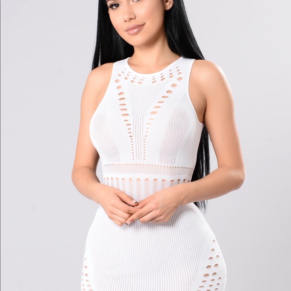 Dresses & Skirts - Fashion nova white knitted dress S